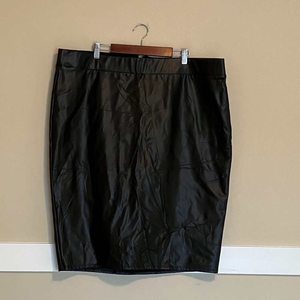 Torrid PU/Vegan Leather Pencil Skirt